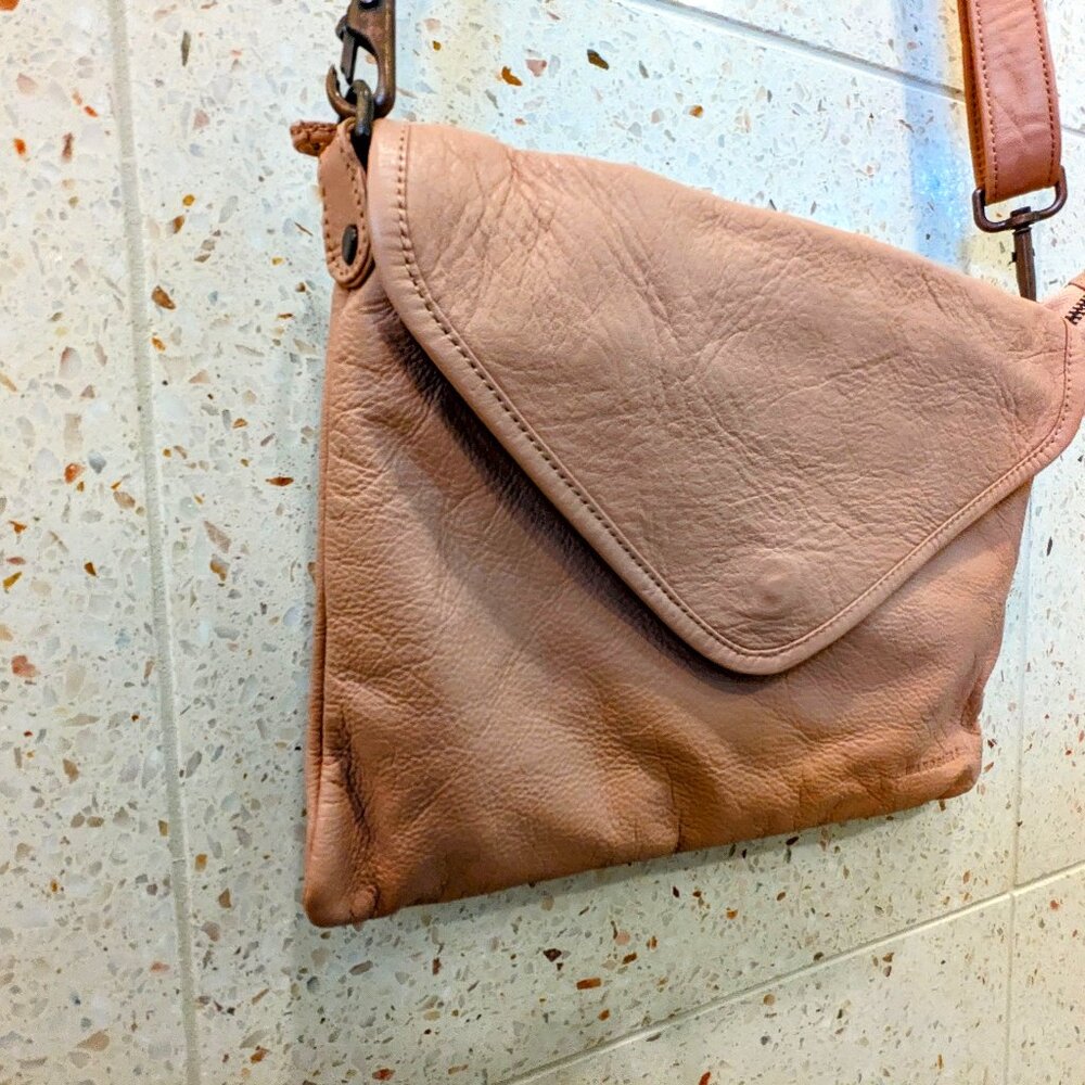 Leather Crossbody bag- The Wanderers Brand